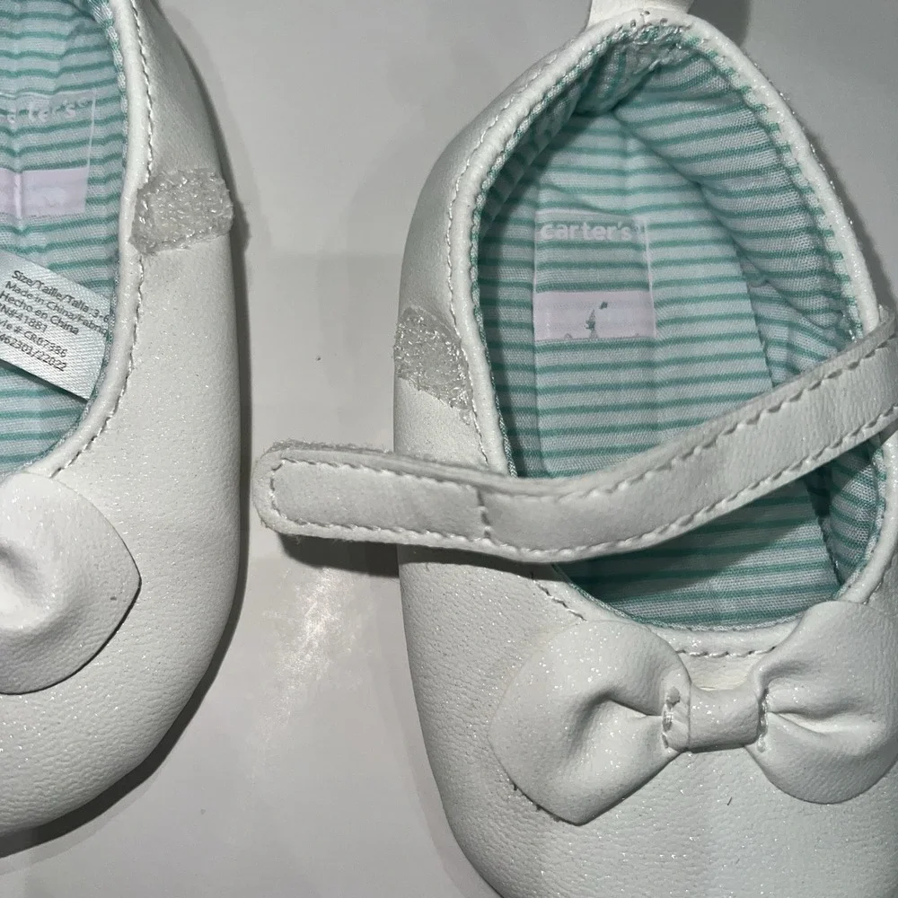 Carters Mary Jane Baby Shoes Soft Sole Size 3-6 Months